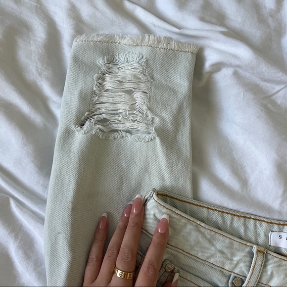 Sandro Ultra Light Wash High Rise Mom Jeans - Picture 4 of 4